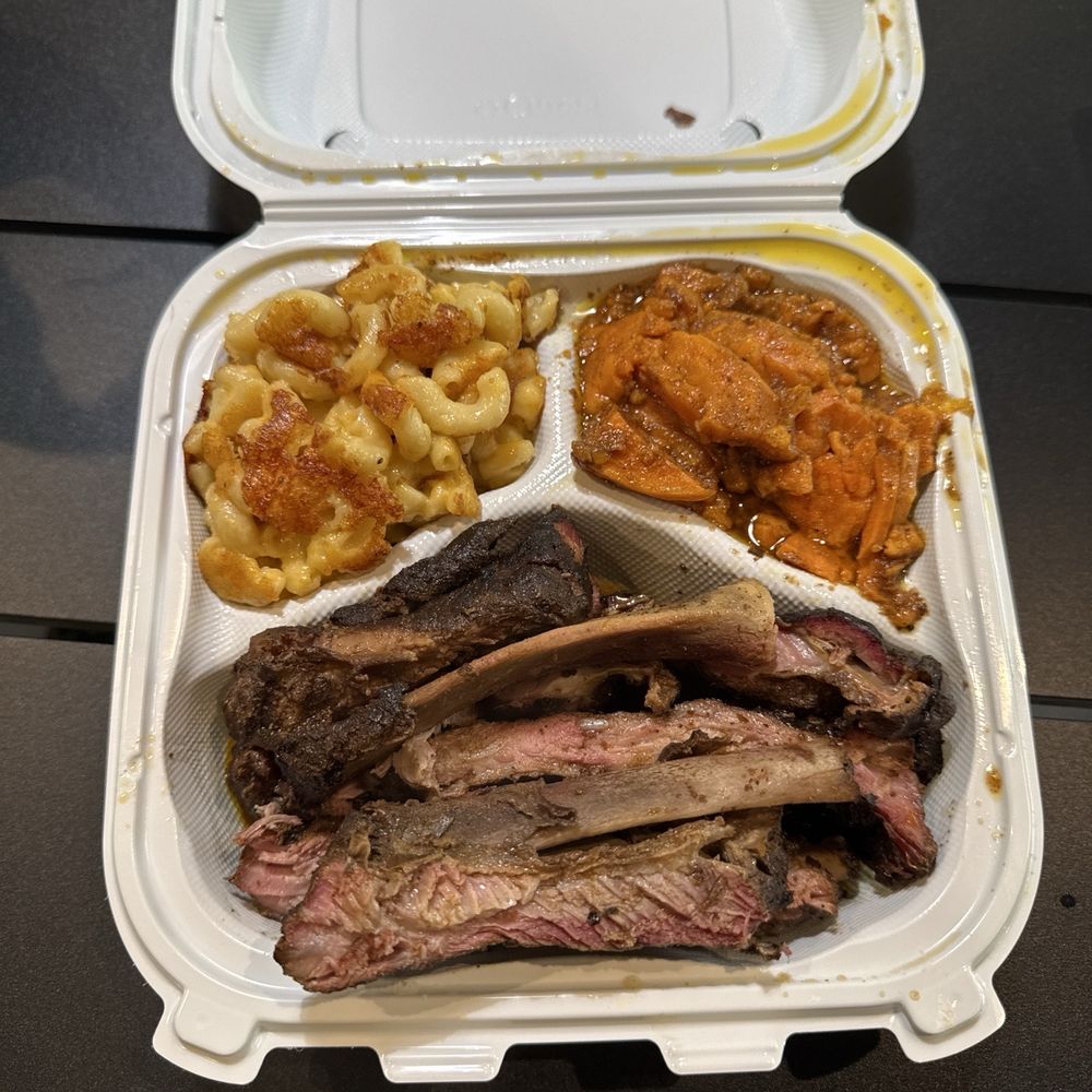 Emma's BBQ - Pork Rib Dinner, Mac N Cheese & Yams - Southern Near Me - Seattle, Washington Emma's BBQ - Pork Rib Dinner, Mac N Cheese & Yams - Southern Near Me - Seattle, Washington