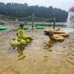 Cute features in the lake. Cute features in the lake.