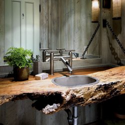 Rick's Hardware & Decorative Plumbing