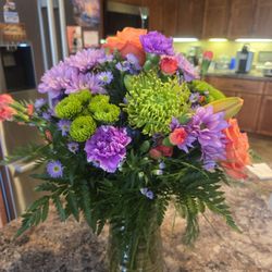 TJ’s Floral & Gifts