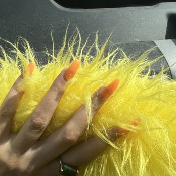 Diva's Nails - Nail Salons Near Me - Burbank, California
