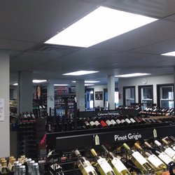 Elbridge Liquor Store