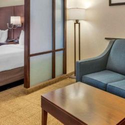 Comfort Suites