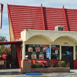 Aguacates Mexican Food - Building looks like it was previously a Weinersnitchel, lol!!