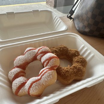 Cha Papi - Strawberry Funnel Cake and Biscoff - Donuts Near Me - West Hartford, Connecticut Cha Papi - Strawberry Funnel Cake and Biscoff - Donuts Near Me - West Hartford, Connecticut