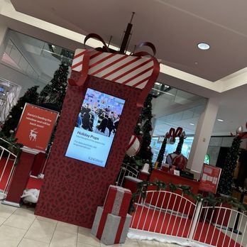 Kingsway Mall - Santa picture station at the ready! - Shopping Centers Near Me - Edmonton, Alberta Kingsway Mall - Santa picture station at the ready! - Shopping Centers Near Me - Edmonton, Alberta