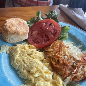 Marina Variety Store Restaurant - Mega dock - Seafood Near Me - Charleston, South Carolina