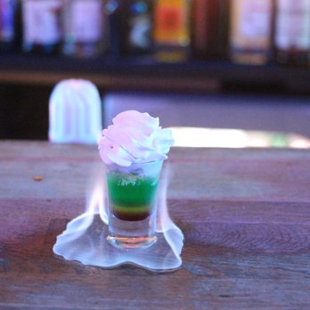 Chupitos - Cocktail Bars Near Me - Toulouse, 31