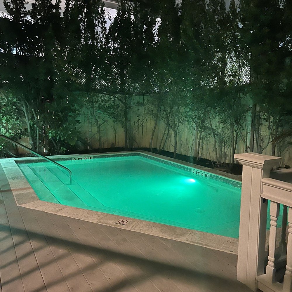 Avalon Bed & Breakfast - Pool - Bed & Breakfast Near Me - Key West, Florida