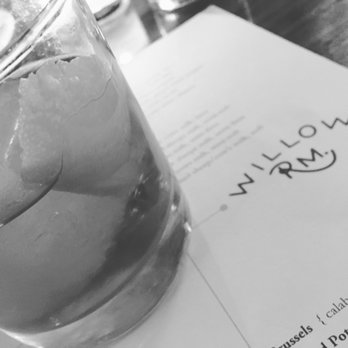 Willow Room - Delicious Negroni - Wine Bars Near Me - Chicago, Illinois Willow Room - Delicious Negroni - Wine Bars Near Me - Chicago, Illinois