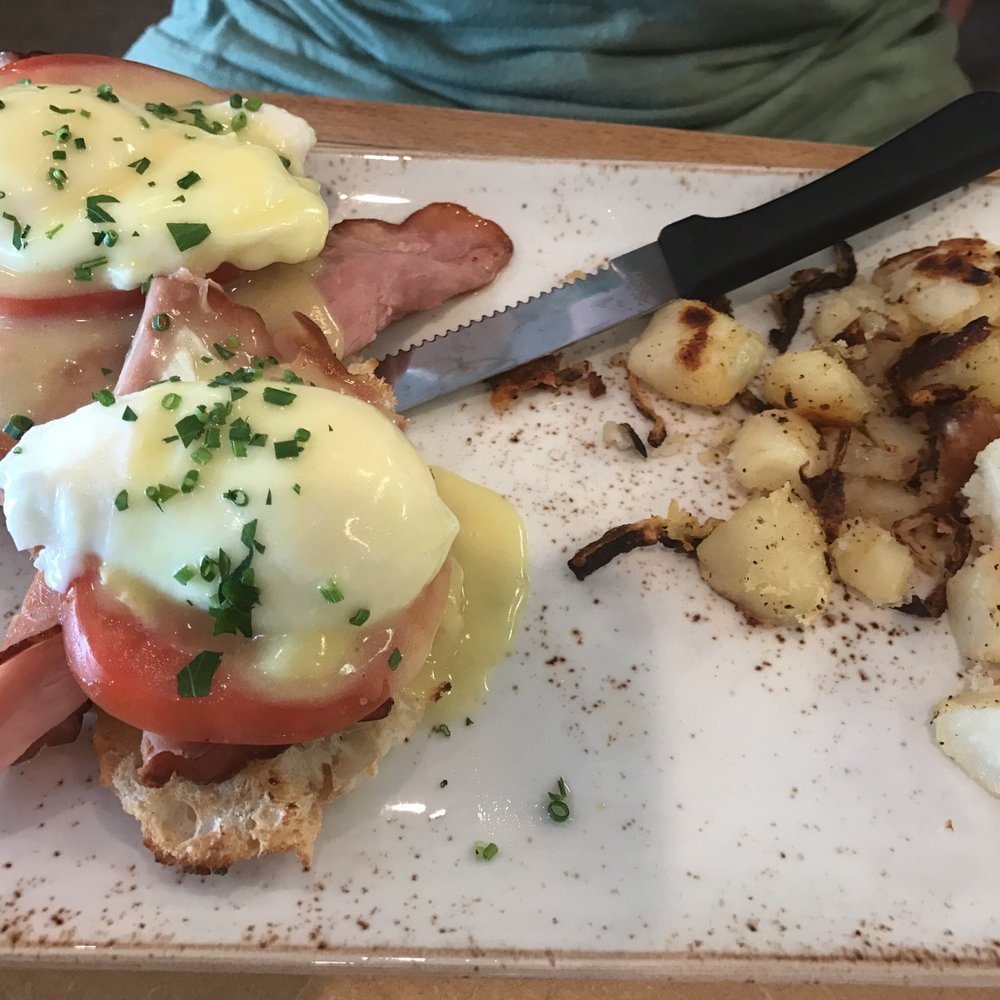 First Watch - Classic eggs Benedict - Breakfast & Brunch Near Me - Naples, Florida
