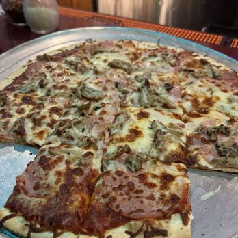 Down Under Bar & Grill - Pizza - Sports Bars Near Me - Clive, Iowa