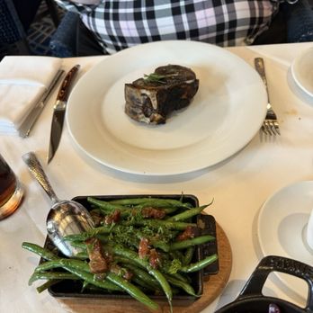Council Oak Steaks & Seafood - Steakhouses Near Me - Bristol, Virginia Council Oak Steaks & Seafood - Steakhouses Near Me - Bristol, Virginia