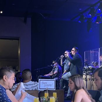 Spaghettini - Live band at sunday brunch - Italian Near Me - Seal Beach, California