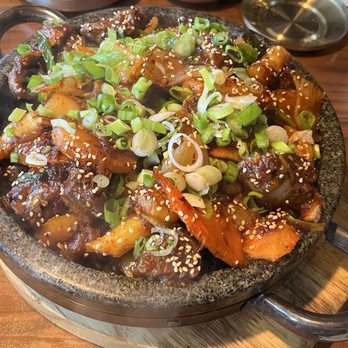 Jin Cook - 매운갈비찜 / Spicy Braised Beef Short Rib Hot Stone - Korean Near Me - Buena Park, California