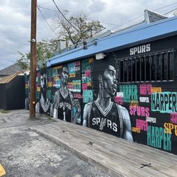 Rudy's Seafood - Spurs mural outside