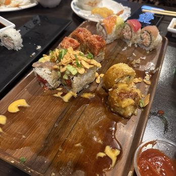 Show Sushi - Less rolls in the dish - Sushi Bars Near Me - San Dimas, California