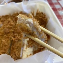 Katsune Donkatsu Cafe - #1 Pork cutlet - juicy and delicious !