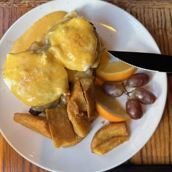 Local Flavor Cafe - Filet eggs Benedict - New American Near Me - Eureka Springs, Arkansas Local Flavor Cafe - Filet eggs Benedict - New American Near Me - Eureka Springs, Arkansas