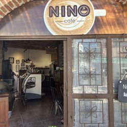 Nino Café & Gelato - Entry