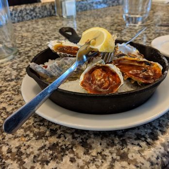 Parkside Cafe - BBQ oysters - American Near Me - Stinson Beach, California Parkside Cafe - BBQ oysters - American Near Me - Stinson Beach, California