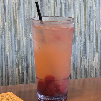 Paula Deen's Family Kitchen - Strawberry lemonade - American Near Me - Myrtle Beach, South Carolina Paula Deen's Family Kitchen - Strawberry lemonade - American Near Me - Myrtle Beach, South Carolina