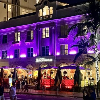 Latin on Ocean Drive - Miami style Gorgeous! - Cuban Near Me - Miami Beach, Florida Latin on Ocean Drive - Miami style Gorgeous! - Cuban Near Me - Miami Beach, Florida