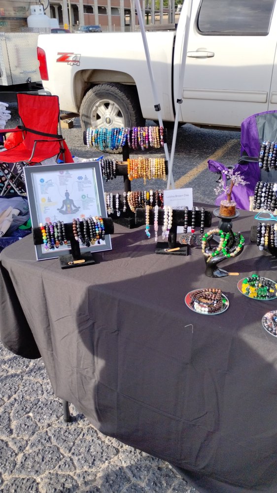 Beaded Things By Lavina Logo