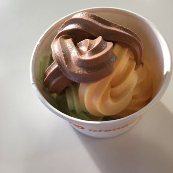 Orange Leaf Frozen Yogurt - Ice Cream & Frozen Yogurt Near Me - Lake Worth, Texas