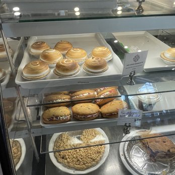 Buzz Bakeshop - Whoopie pies and other baked goods - Coffee & Tea Near Me - Alexandria, Virginia