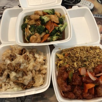 Bambu Garden - Broccoli and shrimp, honey walnut shrimp, and sweet-and-sour pork - Chinese Near Me - Roseville, California Bambu Garden - Broccoli and shrimp, honey walnut shrimp, and sweet-and-sour pork - Chinese Near Me - Roseville, California