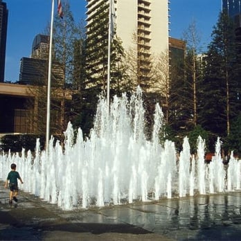 Fountain Place - Dancing Water Fountain - Landmarks & Historical Buildings Near Me - Dallas, Texas