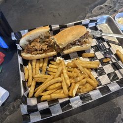 Gridiron Grill - Philly cheesesteak with chicken