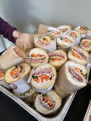 D’s Banh Mi by null