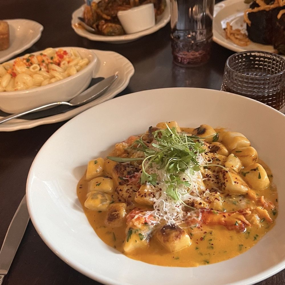 Mr Paul's Supper Club - Steakhouses Near Me - Edina, Minnesota