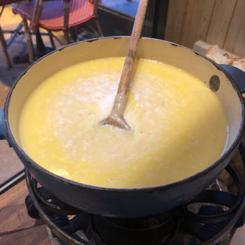 Les Deux Savoies - Fondue for two - French Near Me - Paris, 75 Les Deux Savoies - Fondue for two - French Near Me - Paris, 75