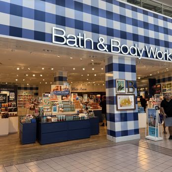 Bath & Body Works - Entrance in the mall - Cosmetics & Beauty Supply Near Me - Santa Ana, California Bath & Body Works - Entrance in the mall - Cosmetics & Beauty Supply Near Me - Santa Ana, California