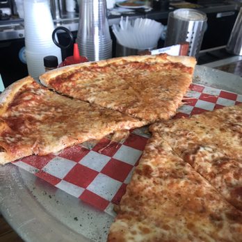 Barracuda's Bar & Grill - Cheese pizza - Bars Near Me - Ocean City, Maryland
