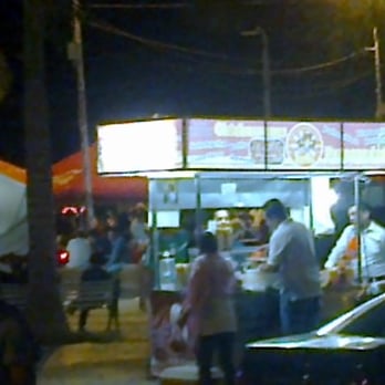 Marquesitas - Street Vendors Near Me - Cancún, ROO