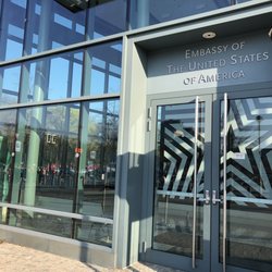 US-Botschaft - Conveniently located near Brandenburg Gate and the Reichstag
