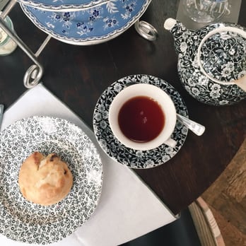 The Allis - English breakfast - Lounges Near Me - Chicago, Illinois