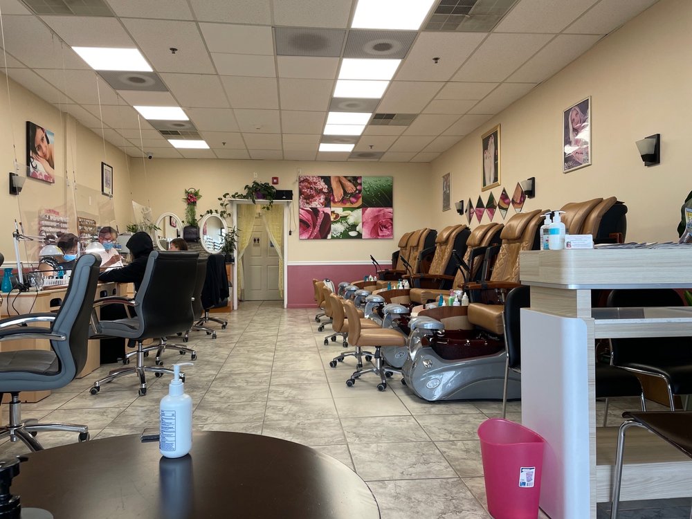 5 STAR NAILS Updated September 2024 28 Reviews 2042 E Old Lincoln