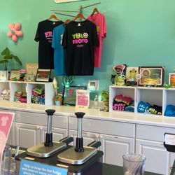 sweetFrog Premium Frozen Yogurt