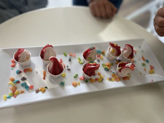 Melon Seed Deli & Frozen Yogurt by null