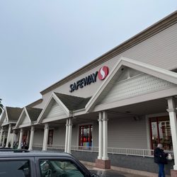 Safeway - Store front