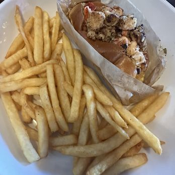 Hook Line & Schooner - Lobster Roll, warm - American Near Me - Smyrna, Georgia