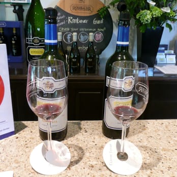 Rombauer Vineyards - great side by side tasting of their fabulous Zinfandel's - Wineries Near Me - St. Helena, California Rombauer Vineyards - great side by side tasting of their fabulous Zinfandel's - Wineries Near Me - St. Helena, California