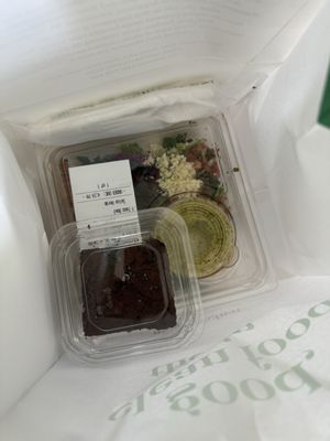 goop Kitchen by null