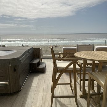 Burr White Realty - Property Management Near Me - Newport Beach, California
