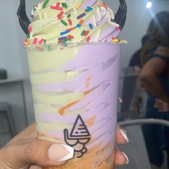 Surreal Creamery - Thai Bubble Tea & Matcha Taro Swirled Ice Cream - Ice Cream & Frozen Yogurt Near Me - Philadelphia, Pennsylvania